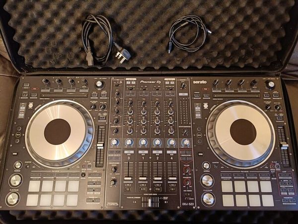 Pioneer DDJ SZ2 - Main image