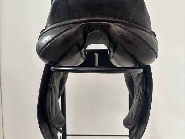 Berney Bros GP Saddle for sale in Dublin for €800 on DoneDeal