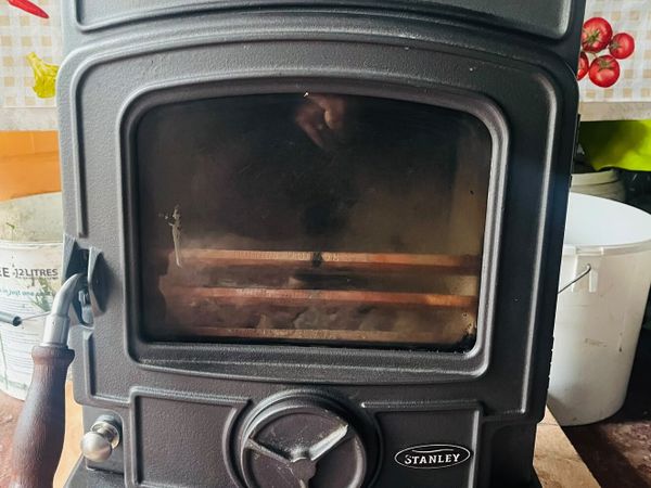 Waterford Stanley stove - Main image