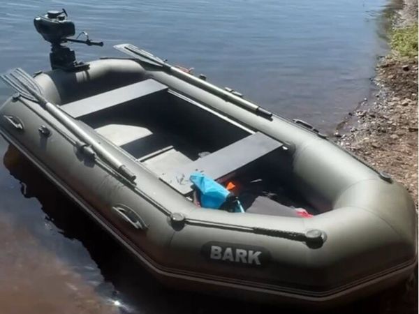 BARK inflatable boat with engine and repair kit - Main image