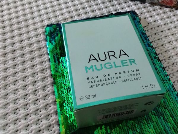 Mugler Aura edp 30ml with cosmetics bag new unused - Main image