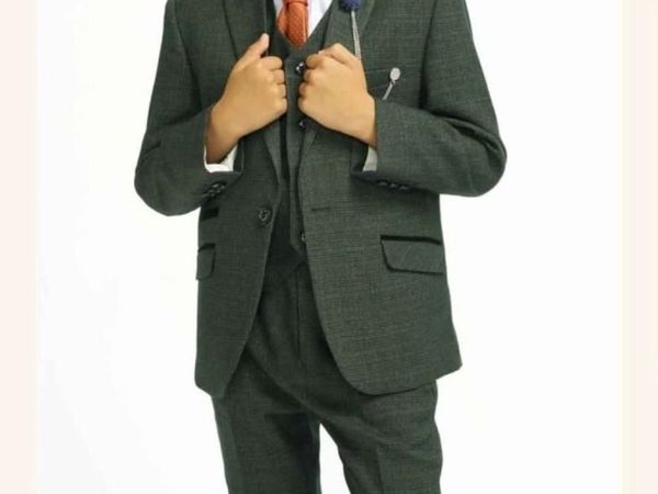 Boys 3 piece suit from cavani - Main image