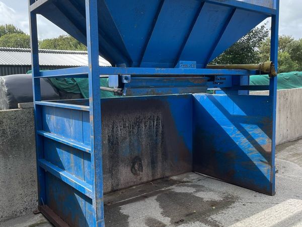 Feed all free standing beet chopper - Main image