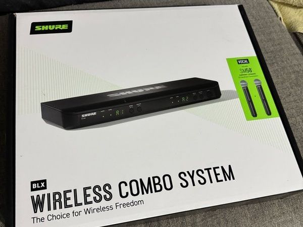 Shure BLX288E/SM58-M17 Wireless Combo System - Main image
