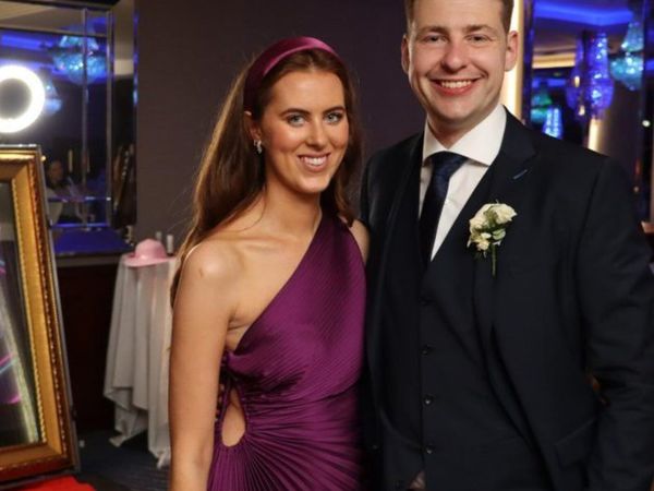 Magic Mirror Photo Booth Hire - Main image
