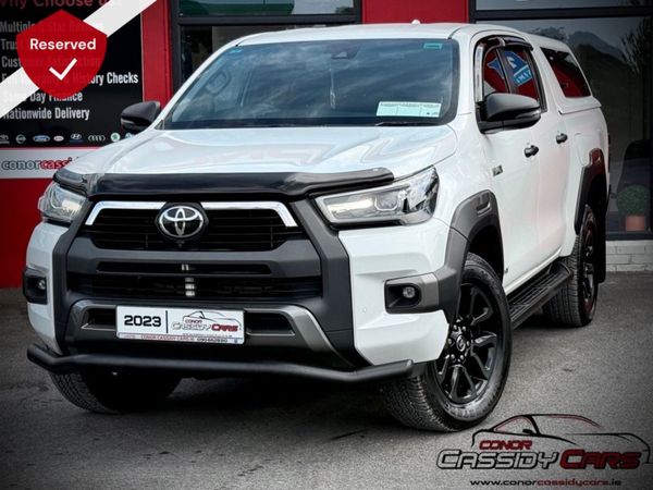 Toyota Hilux INVINCIBLE-X 2.8 4WD D-4D DCB // STUN - Main image