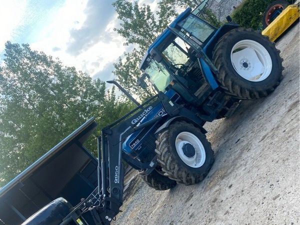 New Holland 7840 - Main image