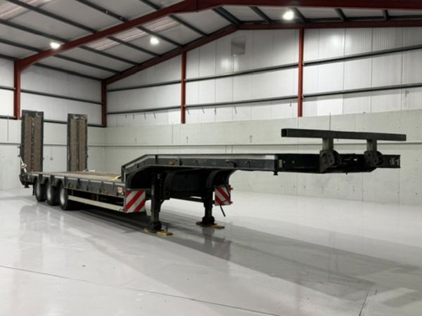 2016 MAC TRI-AXLE LOW-LOADER - Main image