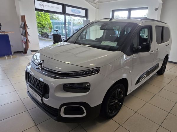 Wheelchair Taxi Citroen Berlingo 2024 - Main image