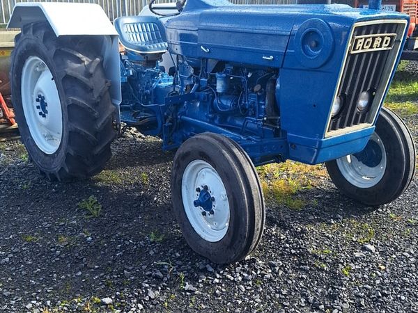 Ford 3600 tractor - Main image