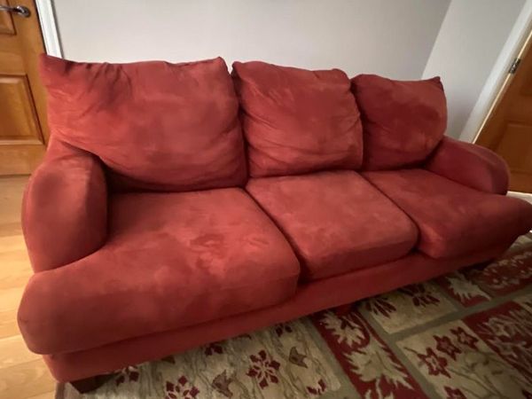 Three seater sofa in red fabric - Main image