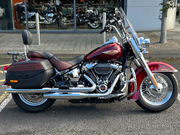 HARLEY-DAVIDSON 120TH ANN. HERITAGE CLASSIC - Main image