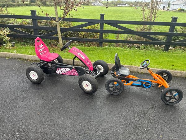 Berg and John Deere go karts/tractors/Acc - Main image