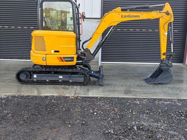 New Liugong excavator - Main image