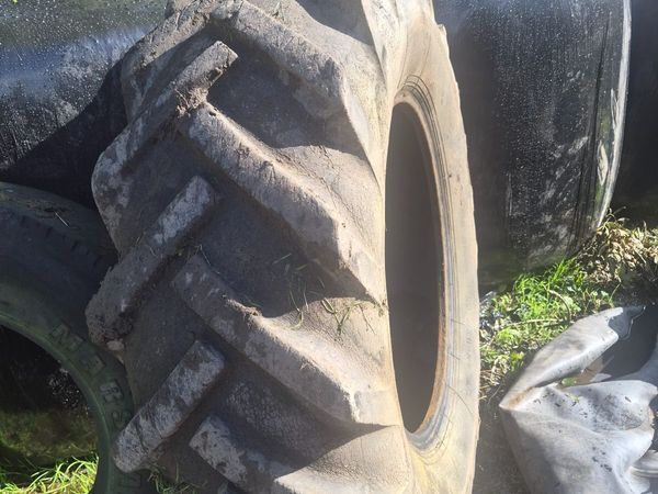 16.9 28 tyres - Main image