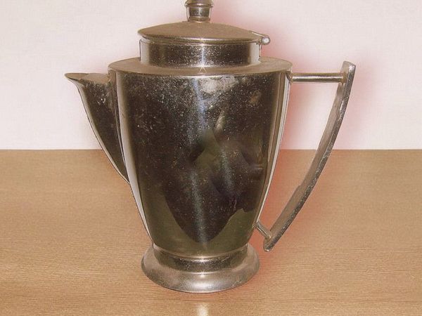 BN Elia Art Deco Stainless Steel Coffee / Tea Pot - Main image