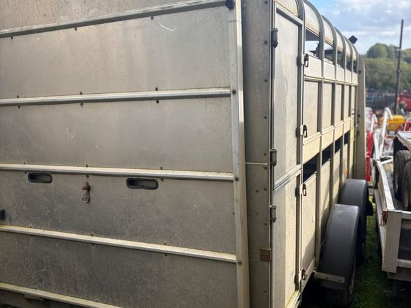 Ifor Williams 12ft cattle trailer - Main image