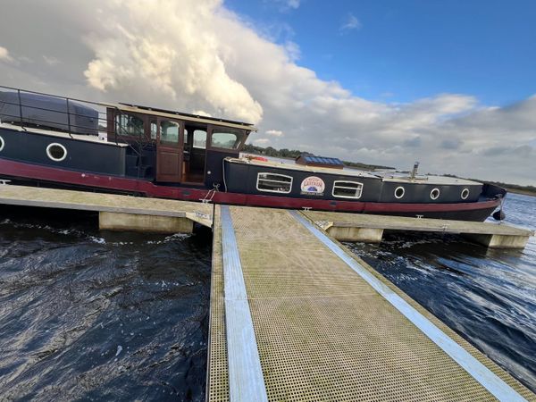 68ft Live, work, holiday! Barge by Riversdale. - Main image