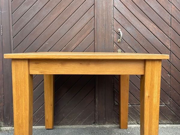 Oak table - Main image