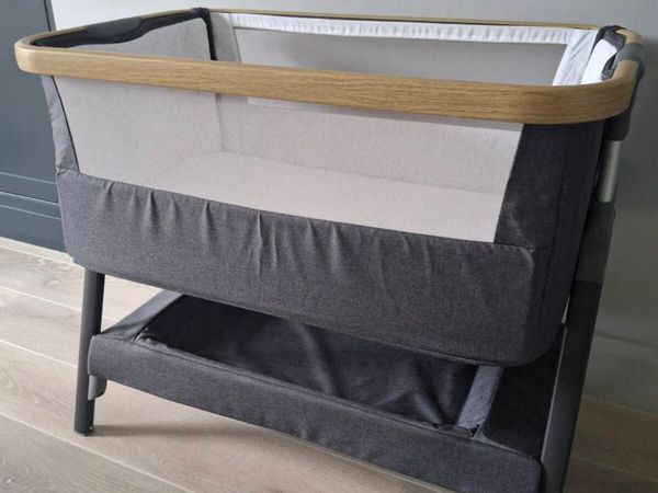 Tutti Bambini CoZee Lite Bedside Crib - Main image