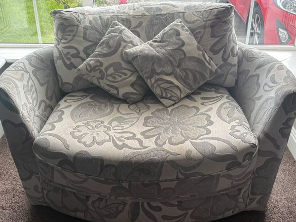 Sofa & Swivel armcahir - Main image