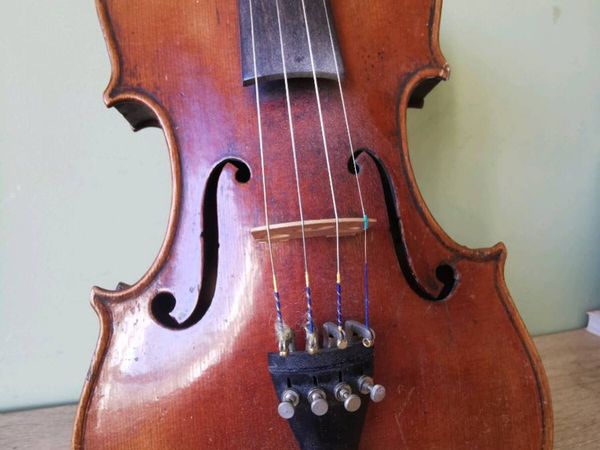Old Violin - Main image