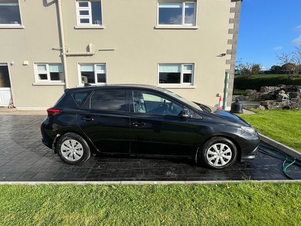 Toyota Auris - Main image