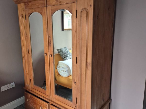 Wardrobe - Main image