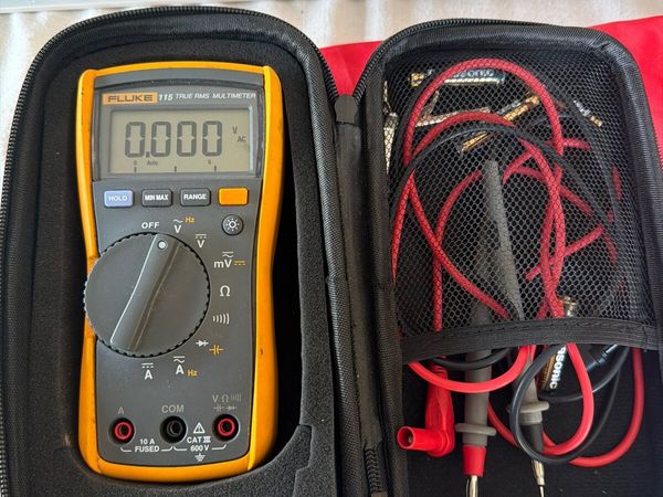 Fluke multimeter 115 - Main image