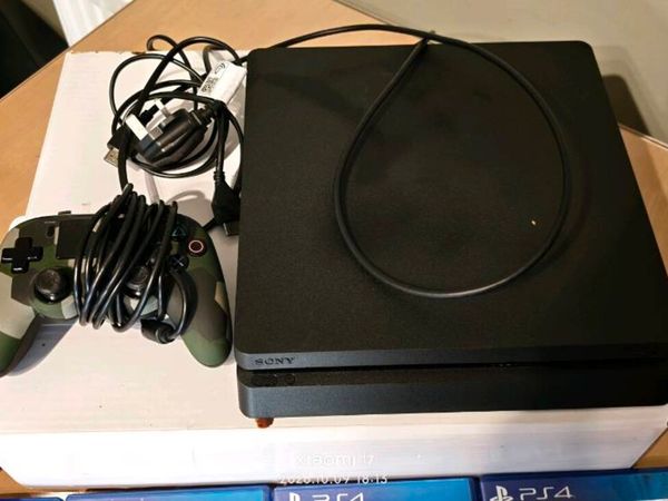 Playstation 4 - Main image