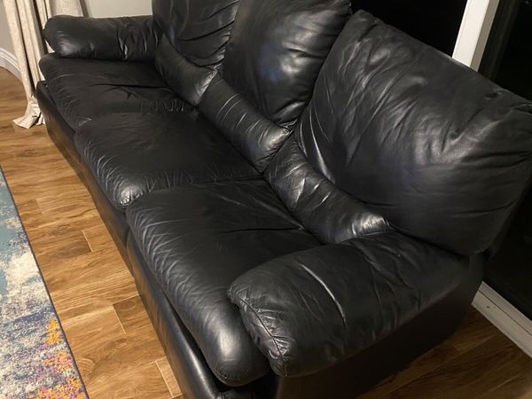 Leather Recliner Couch and 2 Amchairs - Main image