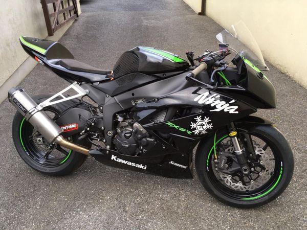 ZX-6R 636 Track bike - Main image