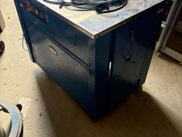 Box strapper machine - Main image