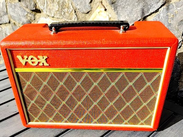 Vox Pathfinder 10 (Limited Edition Red) - Main image