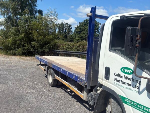 Isuzu NPR 13ft flatbed - Main image