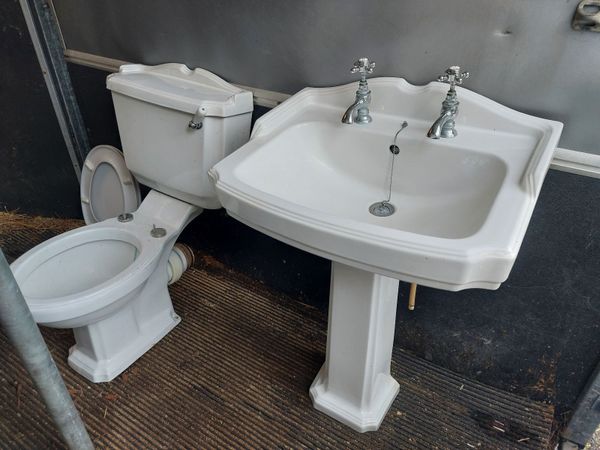 Bathroom fit out / Bath Sink and toilet,all very c - Main image