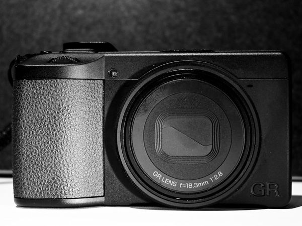RICOH GR IV   Monochrome - Main image
