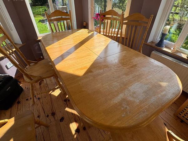 Kitchen table & 6 chairs - Main image