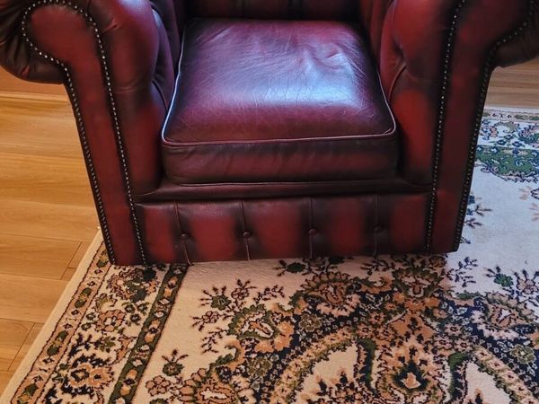 Luxury Genuine Leather Chesterfield Armchair - Main image