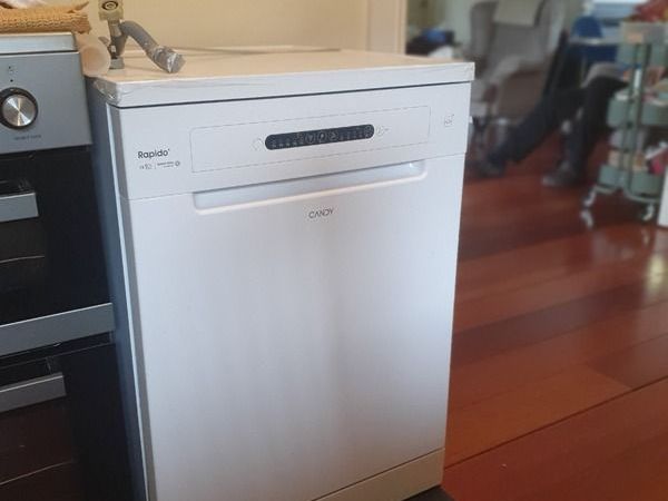 Nearly new dishwasher - Main image