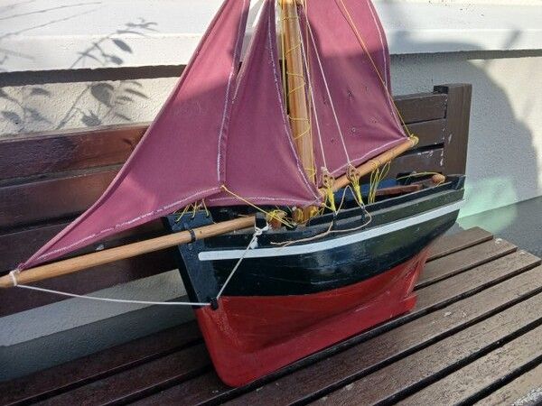 Galway Hooker - Large Model Boat - Main image