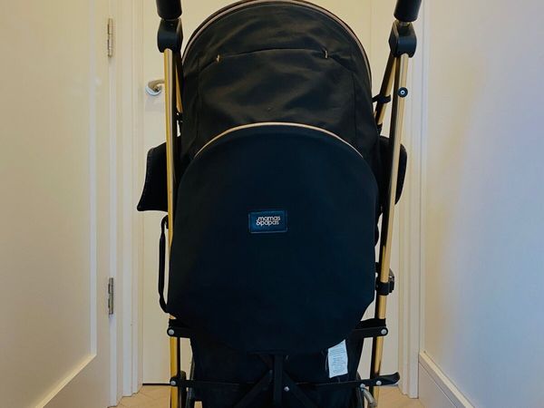 Beautiful and great condition Mamas & Papas buggy - Main image