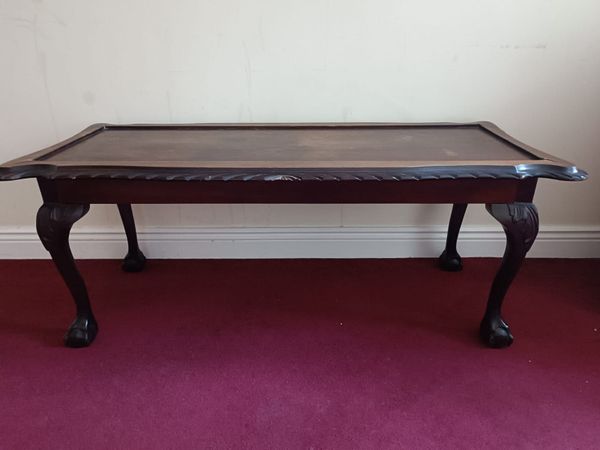 Elegant Vintage Wooden Sofa Coffee Table – Ornate - Main image