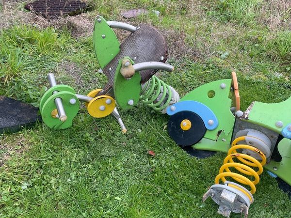 Playground equipment - Main image