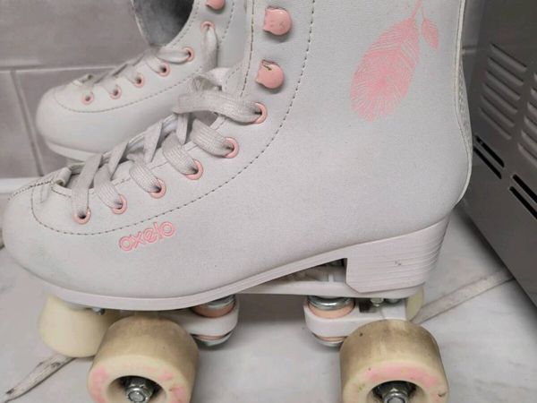 ROLLER SKATES - Main image