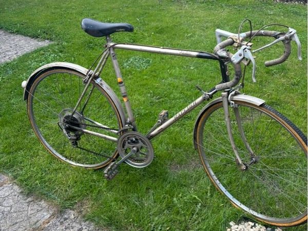 Vintage Raleigh Medale road/racing bicycle - Main image