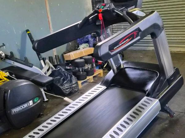 BRAND NEW REAL LEADER TREADMILL SAVE 3K TODAY - Main image