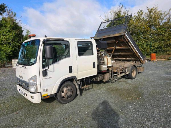 Isuzu 2014 NPR 75 7.5 T Just Past cvrt Tar sprayer - Main image