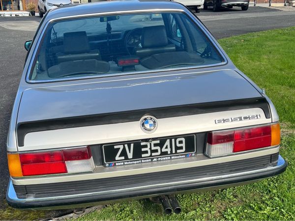 Vintage 1985 BMW 635 CSI E24 - Main image