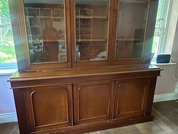Beautiful Antique Mahogany Dresser - Main image